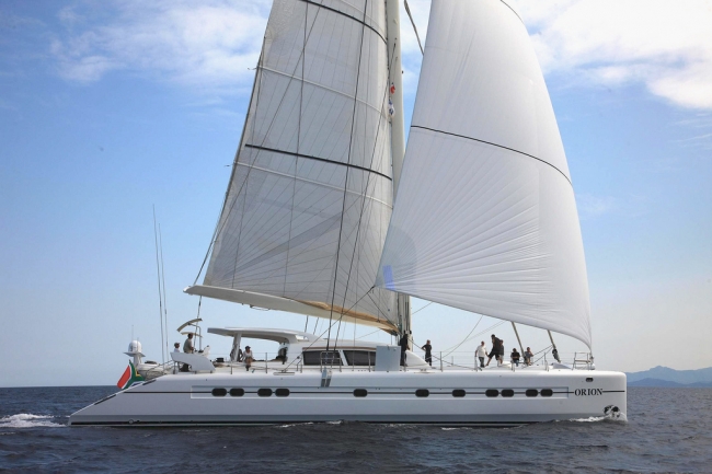 luxury catamaran for charter