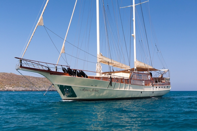 S/Y AEGEAN SCHATZ Athens, Greece €17,500/wk+30% APA