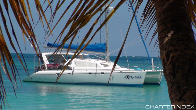 luxury catamaran for charter