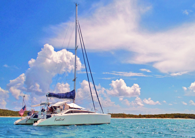 Catamaran FREEBIRD Sails the Bahamas, Exumas