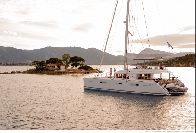 luxury catamaran for charter