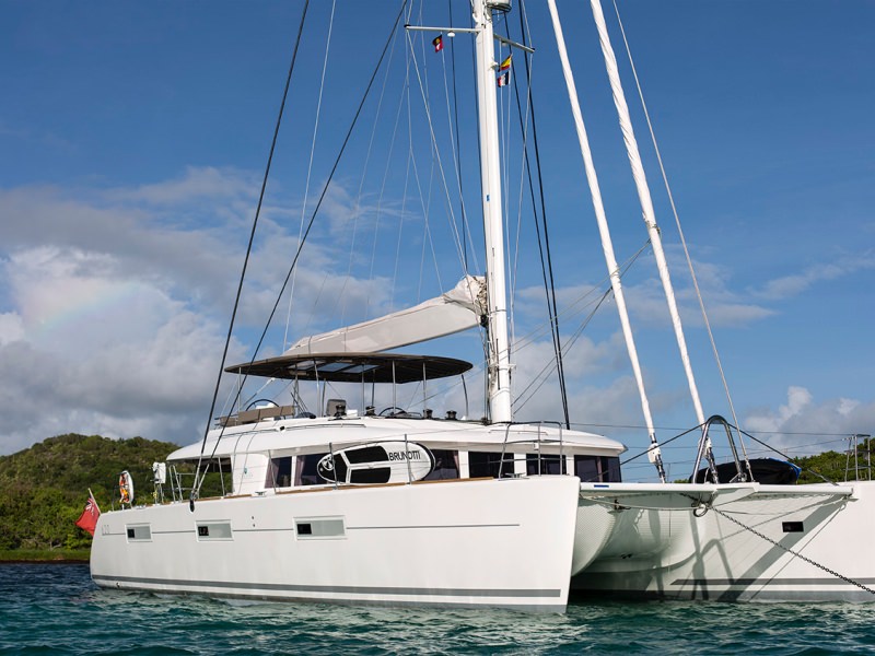 luxury catamaran for charter