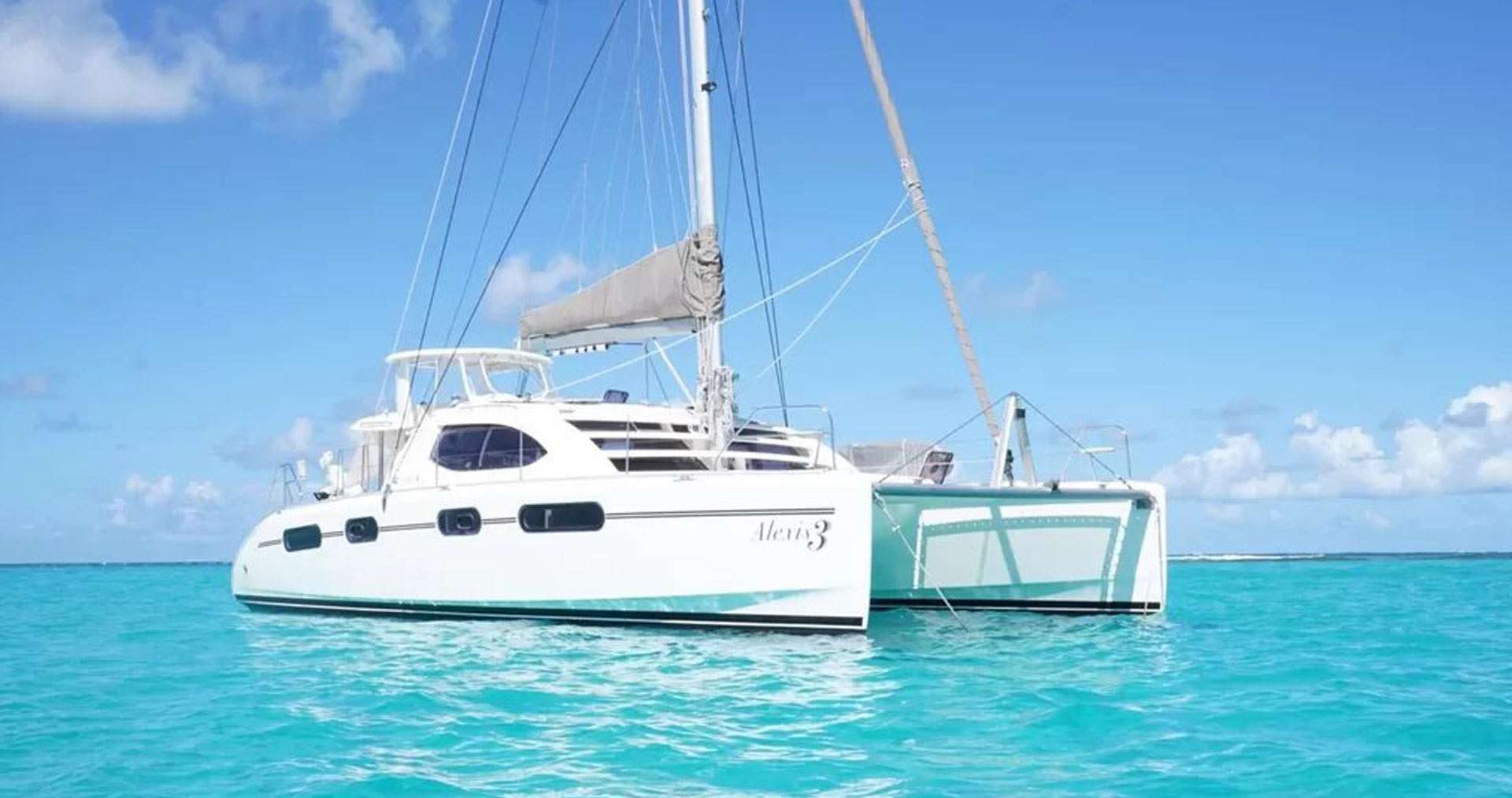 luxury catamaran for charter