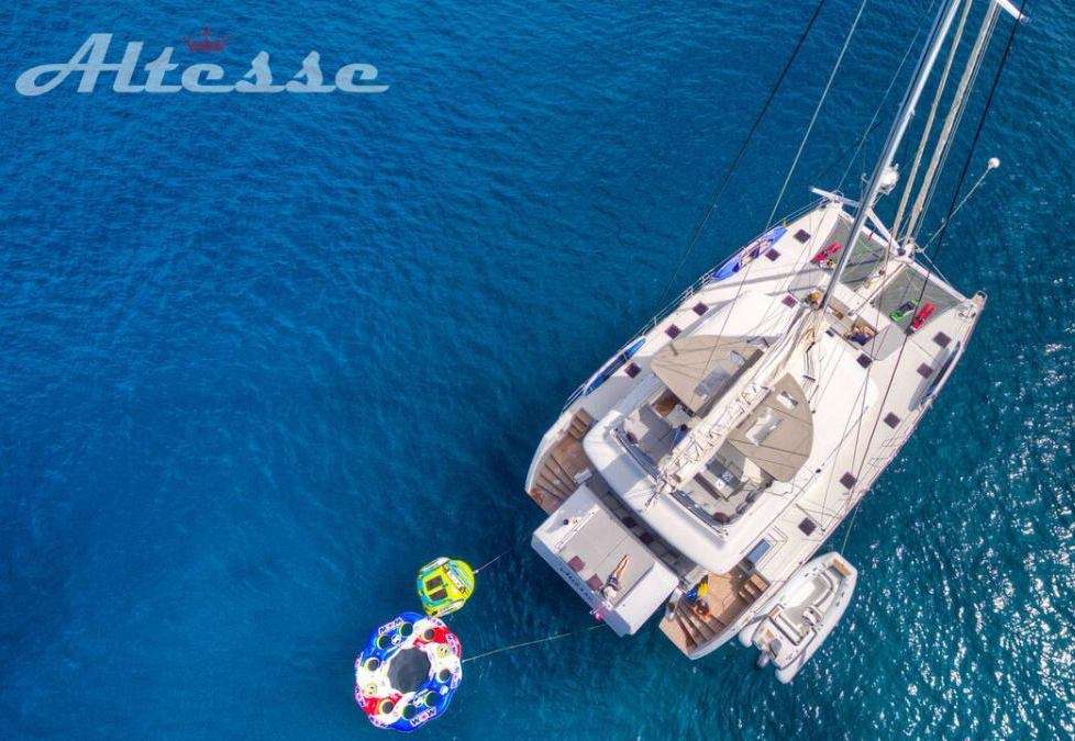 luxury catamaran for charter