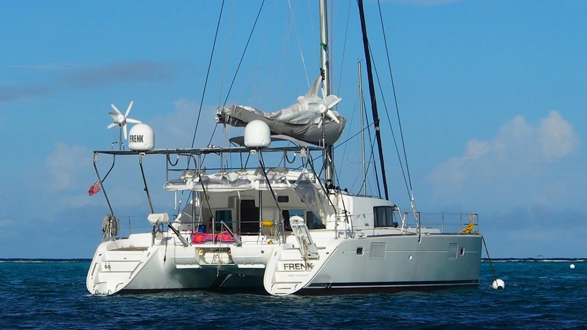 luxury catamaran for charter